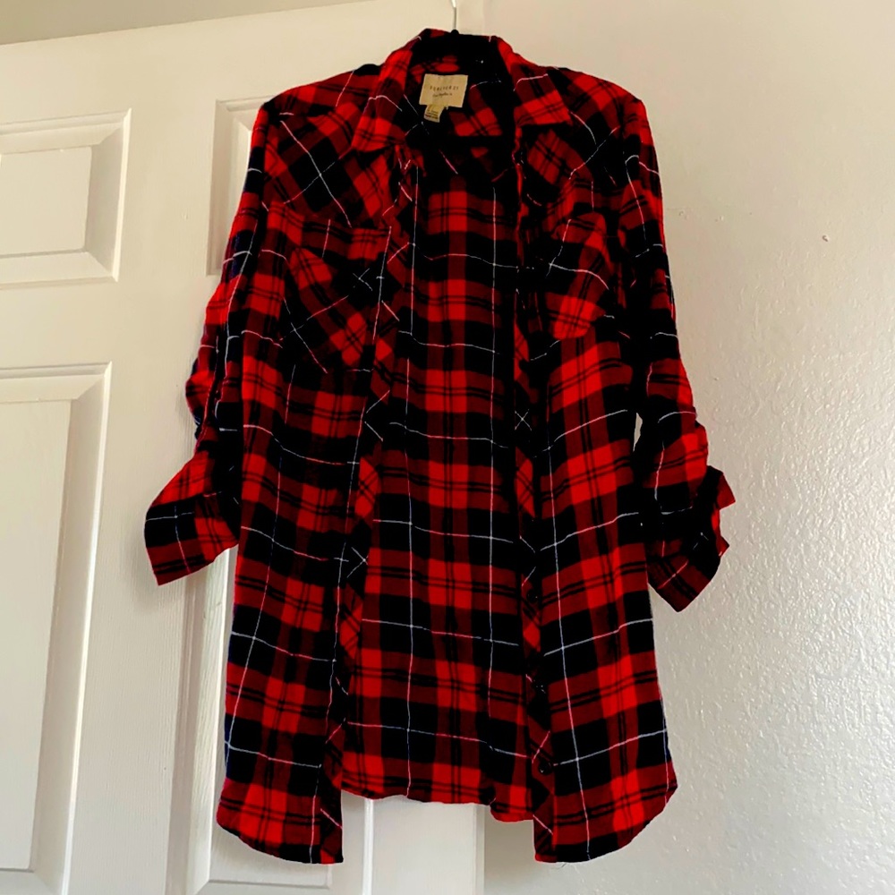 Women’s black & red flannel - FOREVER 21
